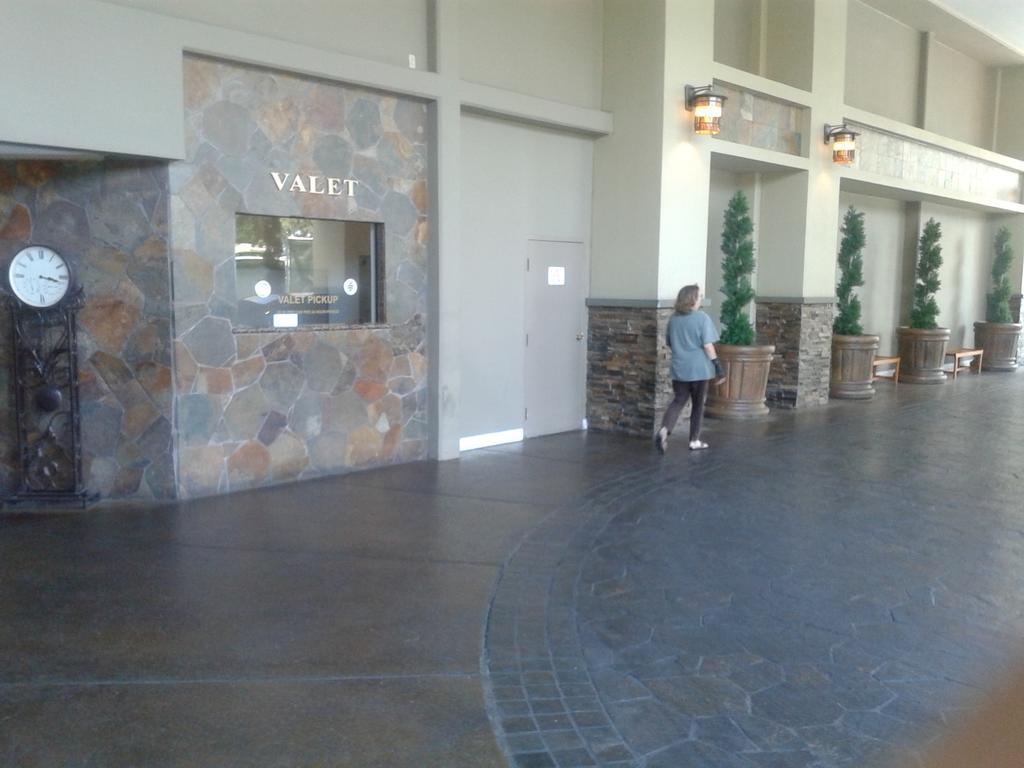 Jockey Resort Suites Center Strip Лас-Вегас Экстерьер фото